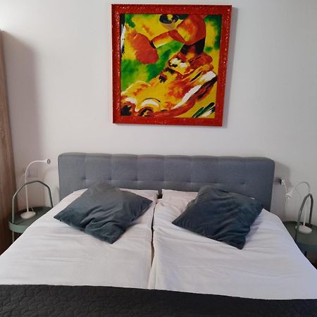 Boutique Apartments Cecilia Трієст Екстер'єр фото