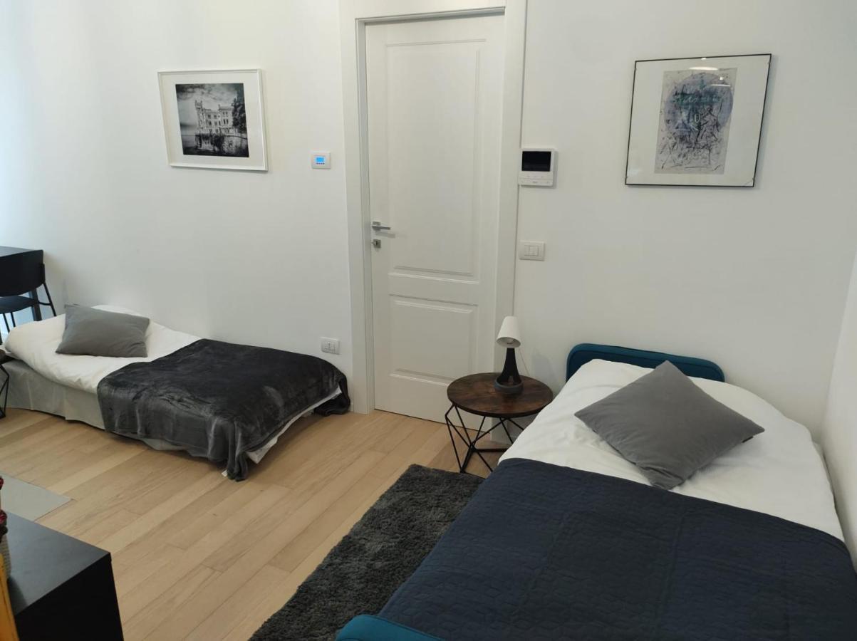 Boutique Apartments Cecilia Трієст Екстер'єр фото