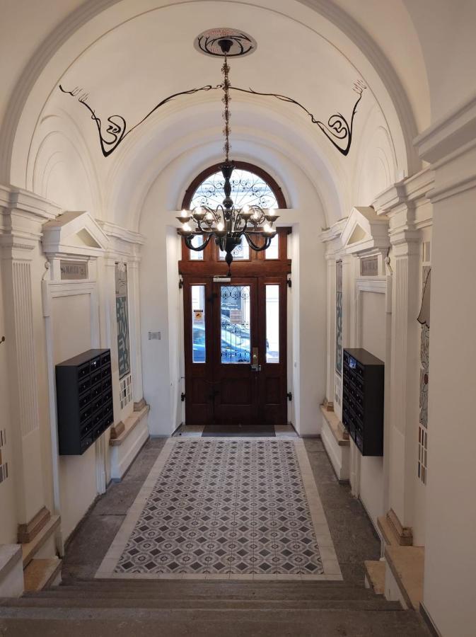 Boutique Apartments Cecilia Трієст Екстер'єр фото