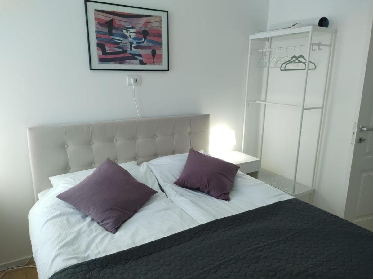 Boutique Apartments Cecilia Трієст Екстер'єр фото