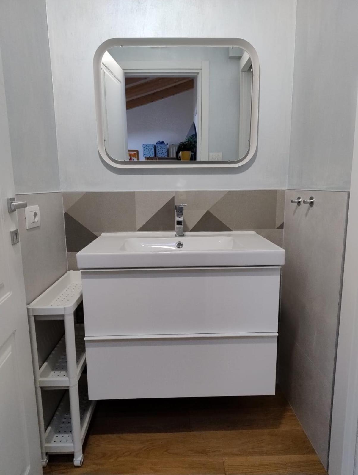 Boutique Apartments Cecilia Трієст Екстер'єр фото